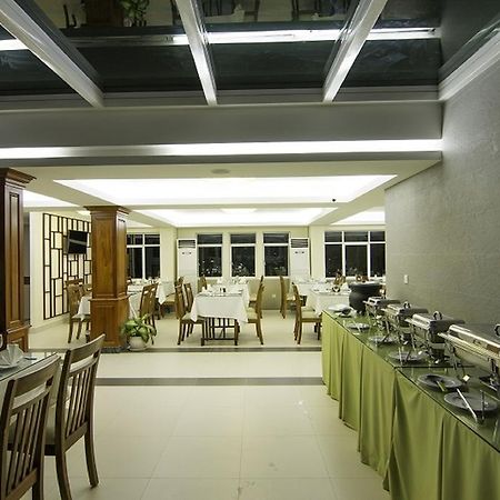 Rose Emerald Hotel Phnom-Penh Buitenkant foto