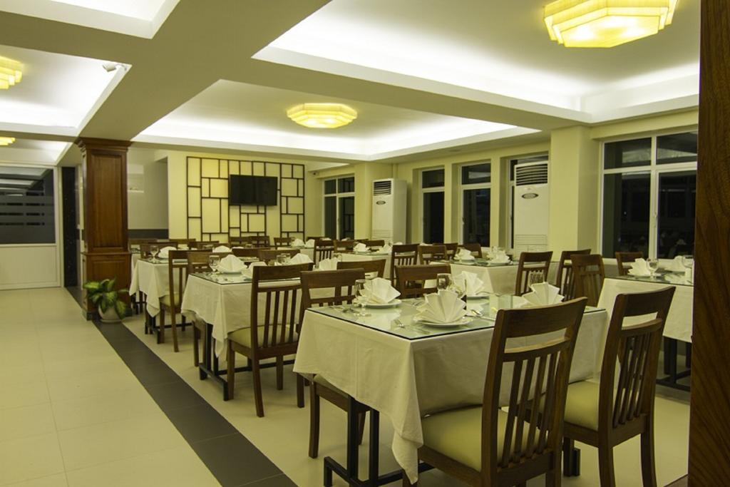 Rose Emerald Hotel Phnom-Penh Buitenkant foto