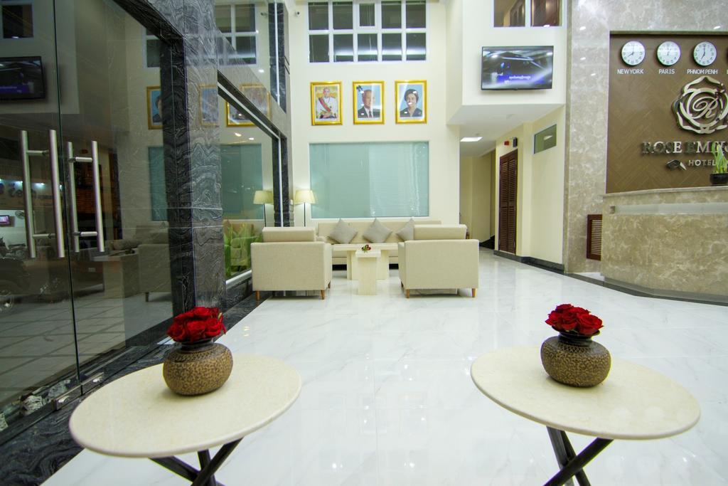 Rose Emerald Hotel Phnom-Penh Buitenkant foto