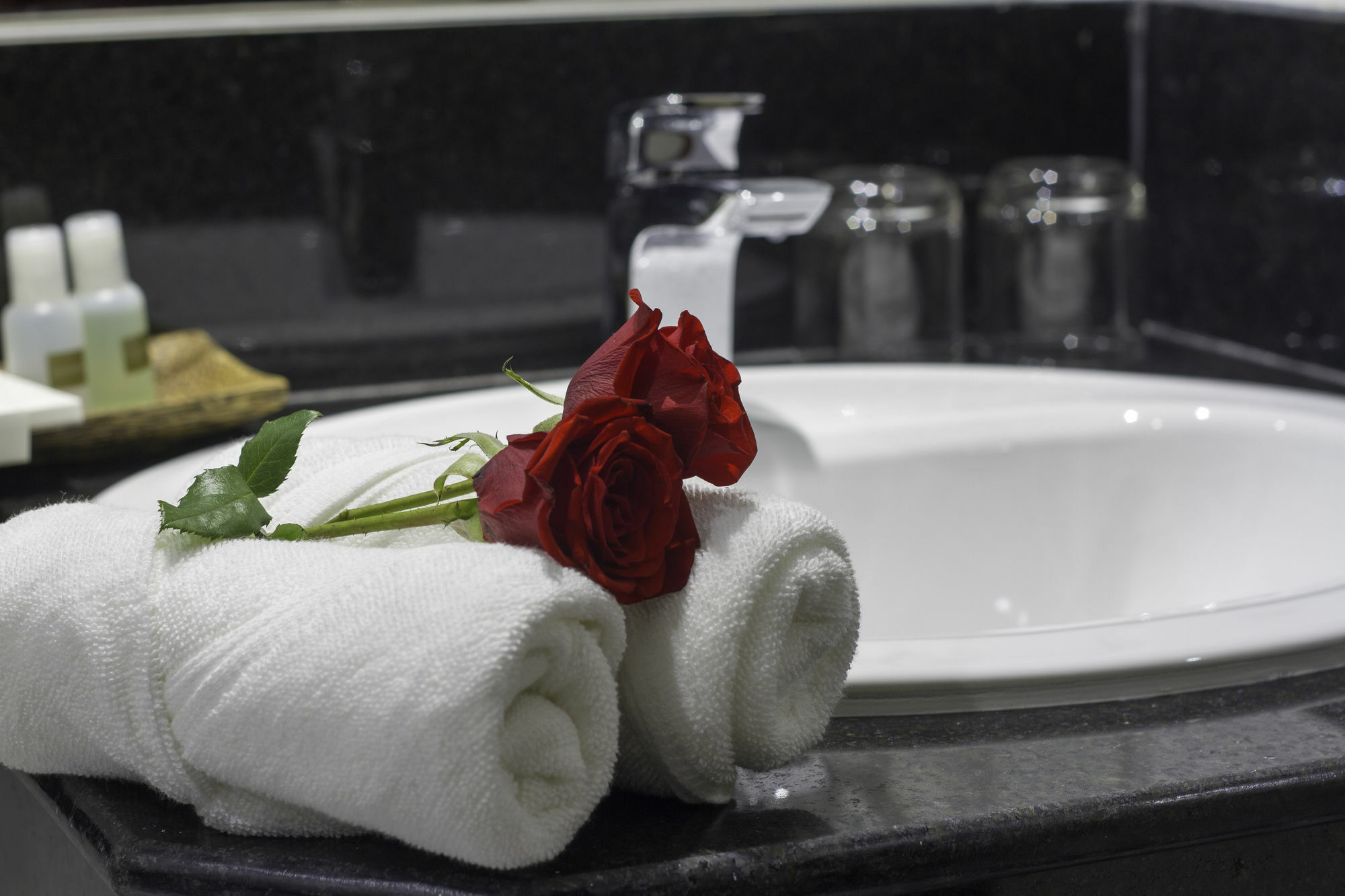 Rose Emerald Hotel Phnom-Penh Buitenkant foto