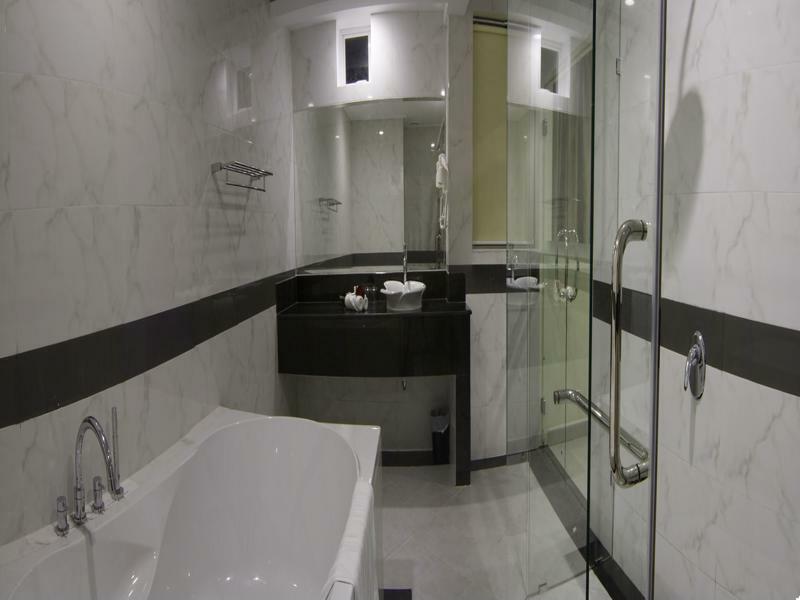 Rose Emerald Hotel Phnom-Penh Buitenkant foto